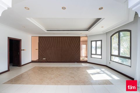 Villa en Palm Jumeirah, Dubai, 4 dormitorios, 677.5 m², № 8538 - foto 9