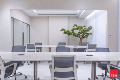 Снять в аренду офис в Мирдифом, Дубай: 195.9м², № 96255 - фото 5