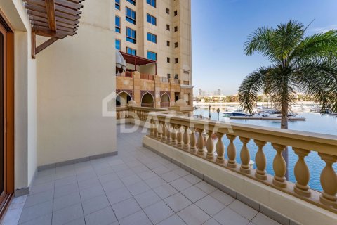 Townhouse in Marina Residences, Palm Jumeirah, Dubai 2 bedrooms, 371 sq.m. № 105460 - photo 7