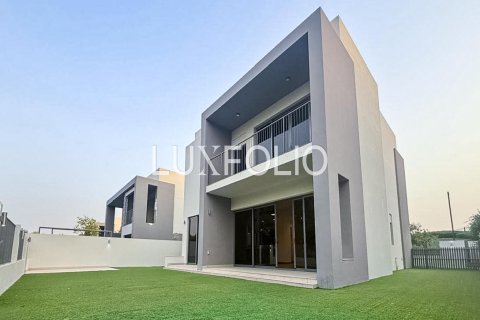 Villa in Sidra Villas, Dubai Hills Estate, Dubai 5 bedrooms, 483 sq.m. № 45293 - photo 19