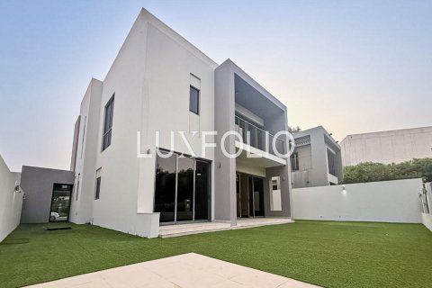 Villa in Sidra Villas, Dubai Hills Estate, Dubai 5 bedrooms, 483 sq.m. № 45293 - photo 20