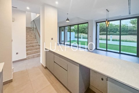 Villa in Sidra Villas, Dubai Hills Estate, Dubai 5 bedrooms, 483 sq.m. № 45293 - photo 1