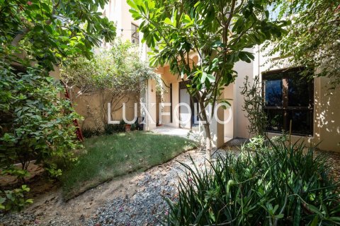 Apartment in Old Town, Dubai 1 bedroom, 78 sq.m. № 45299 - photo 1