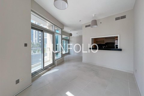 Apartamento en The Lofts, Downtown Dubai (Downtown Burj Dubai), Dubai, 2 dormitorios, 120 m², № 45286 - foto 1