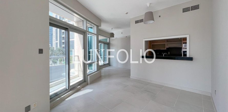 Apartment in The Lofts, Downtown Dubai (Downtown Burj Dubai), Dubai 2 bedrooms, 120 sq.m. № 45286