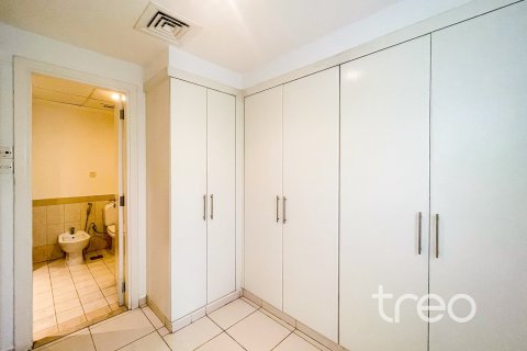 Villa in The Springs, Dubai 3 bedrooms, 250.19 sq.m. № 134664 - photo 7