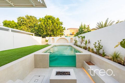Villa en Arabian Ranches, Dubai, 4 dormitorios, 244.15 m², № 134669