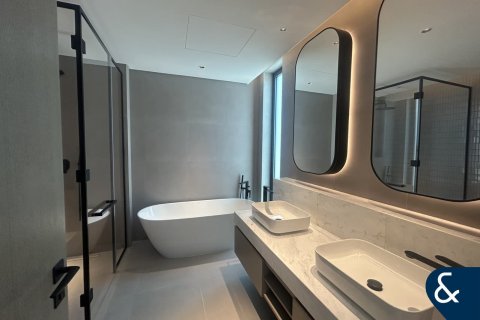 Villa in Tilal Al Ghaf, Dubai 4 bedrooms, 432 sq.m. № 76693 - photo 17