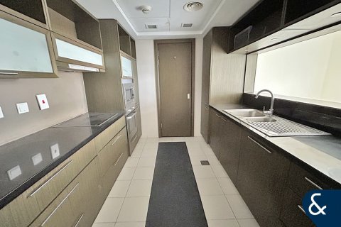 Apartment in Downtown Dubai (Downtown Burj Dubai), Dubai 2 bedrooms, 115 sq.m. № 76690 - photo 4