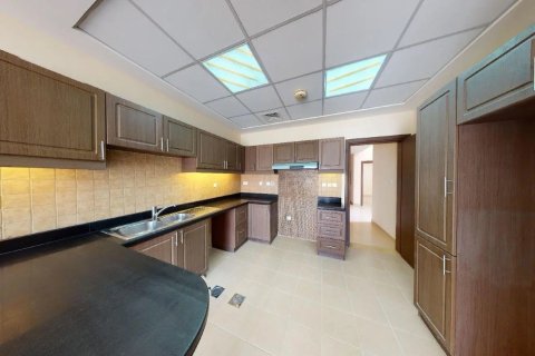 Villa en Dubai Silicon Oasis, Dubai, 4 dormitorios, 349.97 m², № 134020 - foto 15