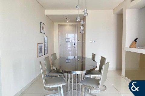 Apartamento en Paramount Tower Hotel & Residences, Business Bay, Dubai, 2 dormitorios, 130 m², № 74643 - foto 4