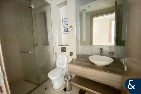 Apartamento en Paramount Tower Hotel & Residences, Business Bay, Dubai, 2 dormitorios, 130 m², № 74643 - foto 10