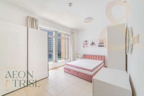 Apartment in BURJ VIEWS in Downtown Dubai (Downtown Burj Dubai), Dubai 999 bedrooms, 61 sq.m. № 62644 - photo 2