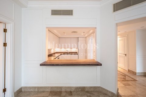 Apartamento en FIVE Palm Jumeirah, Palm Jumeirah, Dubai, 2 dormitorios, 160.50015183 m², № 63582 - foto 1