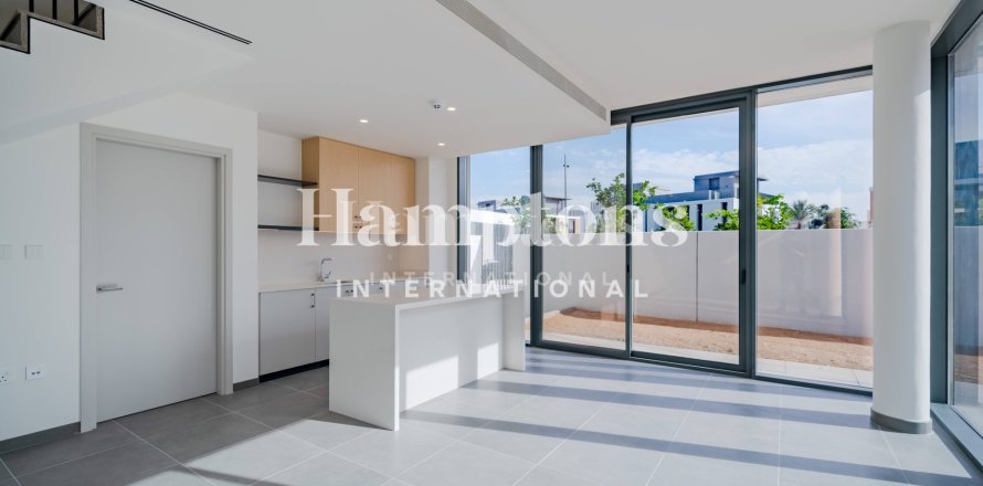 Villa in Arabian Ranches 3, Dubai 4 bedrooms, 301.47 sq.m. № 63584