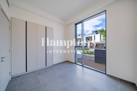 Villa in Arabian Ranches 3, Dubai 4 bedrooms, 301.47023500 sq.m. № 63584 - photo 10