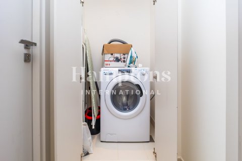 Apartamento en Dubai Harbour, Dubai, 1 dormitorio, 68.19080200 m², № 63583 - foto 1