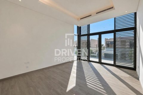 Снять в аренду виллу в District One, Мохаммед Бин Рашид Сити, Дубай: 6 спален, 1124.96м², № 134267 - фото 14
