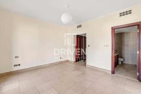 Apartamento en Downtown Dubai (Downtown Burj Dubai), Dubai, 2 dormitorios, 131.64 m², № 134273 - foto 12