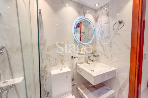 Apartment in Business Bay, Dubai 2 bedrooms, 106 sq.m. № 122077 - photo 12