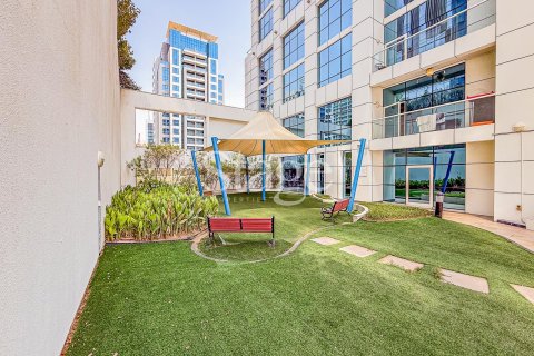 Apartment in Business Bay, Dubai 2 bedrooms, 106 sq.m. № 122077 - photo 20