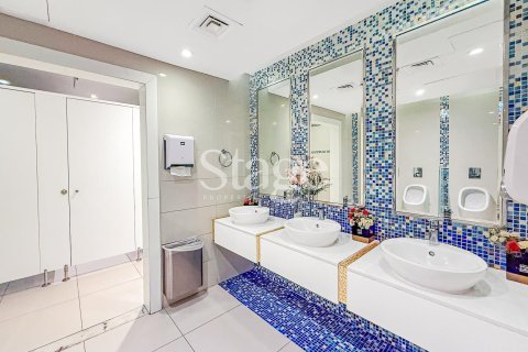 Apartment in Business Bay, Dubai 2 bedrooms, 106 sq.m. № 122077 - photo 21