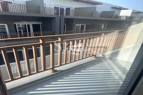 Townhouse in Dubai 4 bedrooms, 113 sq.m. № 122079 - photo 24