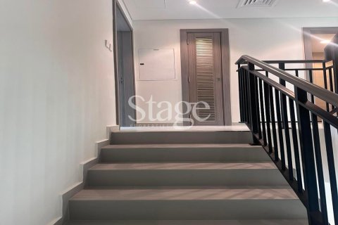 Townhouse in Dubai 4 bedrooms, 113 sq.m. № 122079 - photo 9