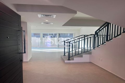 Townhouse in Dubai 4 bedrooms, 113 sq.m. № 122079