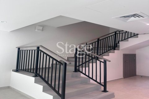 Townhouse in Dubai 4 bedrooms, 113 sq.m. № 122079 - photo 29