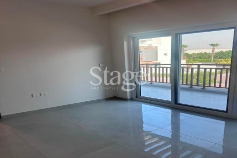 Townhouse in Dubai 4 bedrooms, 113 sq.m. № 122079 - photo 18
