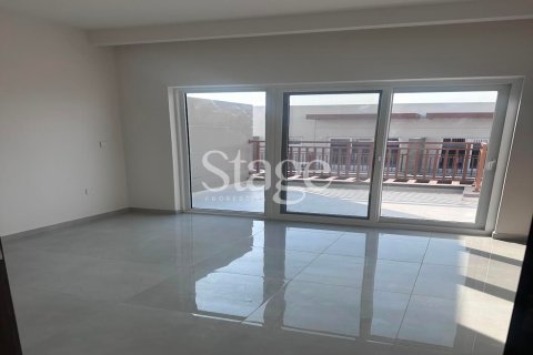 Townhouse in Dubai 4 bedrooms, 113 sq.m. № 122079 - photo 17