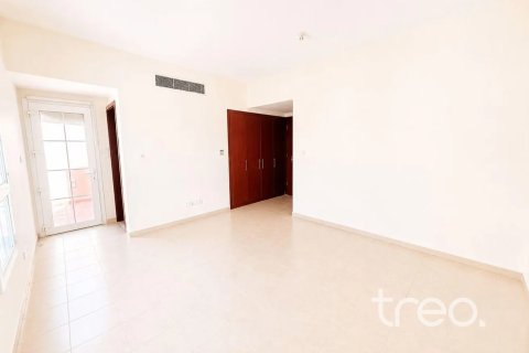Villa en Arabian Ranches, Dubai, 3 dormitorios, 236.07 m², № 120173 - foto 7