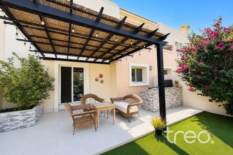 Villa en Arabian Ranches, Dubai, 3 dormitorios, 236.07 m², № 120173 - foto 12