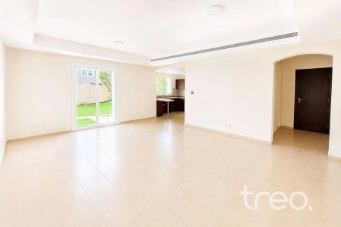 Villa en Arabian Ranches, Dubai, 3 dormitorios, 236.07 m², № 120173 - foto 2