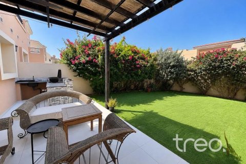 Villa en Arabian Ranches, Dubai, 3 dormitorios, 236.07 m², № 120173 - foto 11