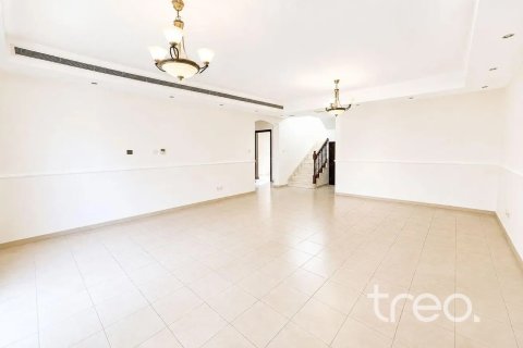 Villa en Arabian Ranches, Dubai, 3 dormitorios, 236.07 m², № 120173 - foto 4