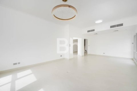 Villa in Dubai 5 bedrooms, 548 sq.m. № 57361 - photo 25