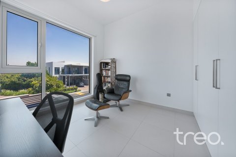 Villa en Arabian Ranches 2, Dubai, 3 dormitorios, 184.69 m², № 134521 - foto 14