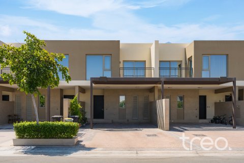 Villa en Arabian Ranches 2, Dubai, 3 dormitorios, 184.69 m², № 134521 - foto 2