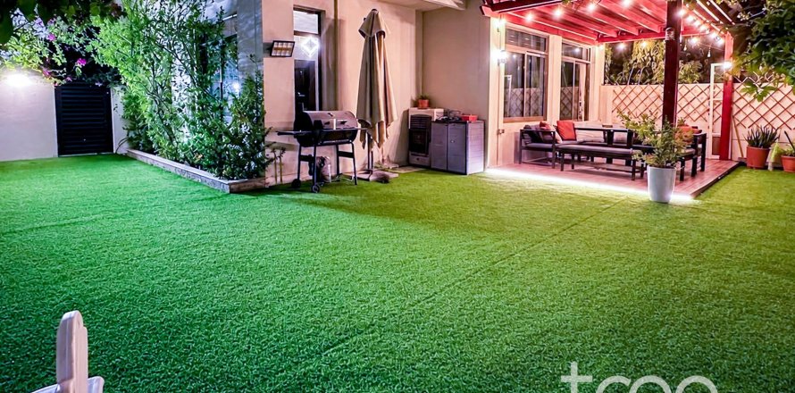 Townhouse in Noor Townhouses, Town Square, Dubai 4 bedrooms, 219.9 sq.m. № 134525