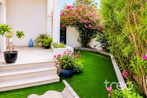 Townhouse in Noor Townhouses, Town Square, Dubai 4 bedrooms, 219.9 sq.m. № 134525 - photo 3