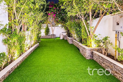 Townhouse in Noor Townhouses, Town Square, Dubai 4 bedrooms, 219.9 sq.m. № 134525 - photo 2