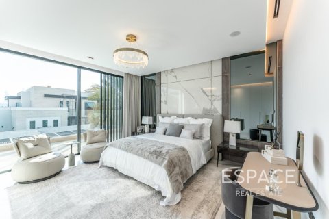 Villa in Palm Jumeirah, Dubai 5 bedrooms, 673 sq.m. № 61731 - photo 8