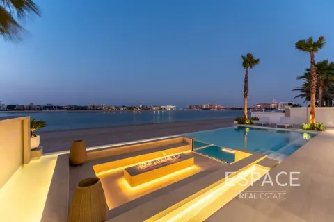 Villa in Palm Jumeirah, Dubai 5 bedrooms, 673 sq.m. № 61731 - photo 13