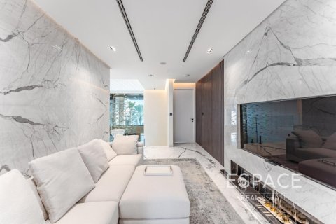 Villa in Palm Jumeirah, Dubai 5 bedrooms, 673 sq.m. № 61731 - photo 7