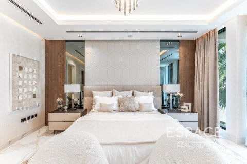 Villa in Palm Jumeirah, Dubai 5 bedrooms, 673 sq.m. № 61731 - photo 16