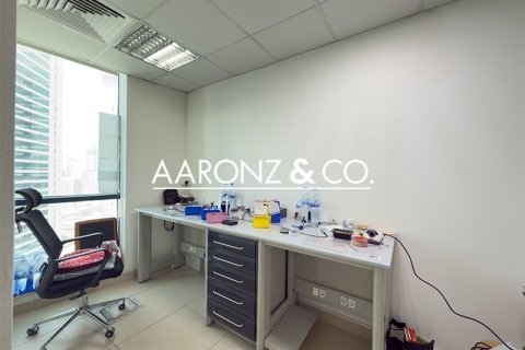 Oficina en Jumeirah Lake Towers, Dubai, 219 m², № 54810 - foto 7