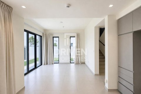 Villa in EMAAR South, Dubai South (Dubai World Central), Dubai 4 bedrooms, 238.11 sq.m. № 138754 - photo 7