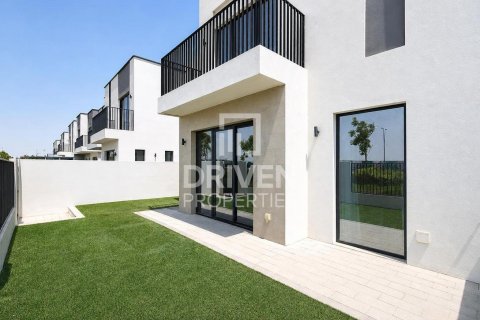 Villa in EMAAR South, Dubai South (Dubai World Central), Dubai 4 bedrooms, 238.11 sq.m. № 138754 - photo 21